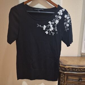 Wnite House Black Market Black Blouse with White Embroidery